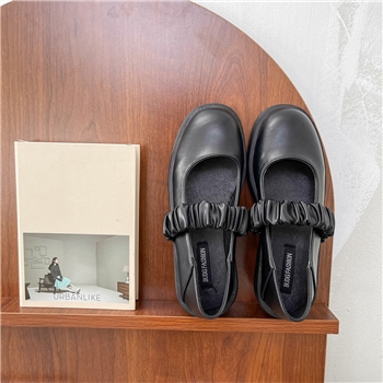 可爱时尚低帮鞋