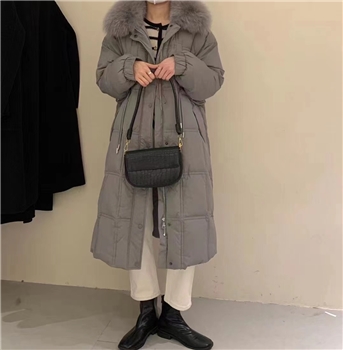 女神范长款羽绒服